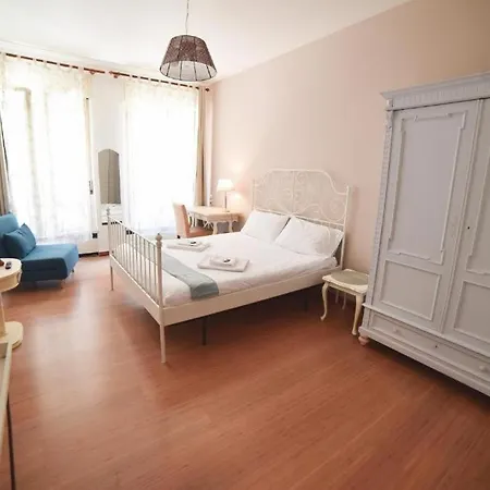 Barcola House